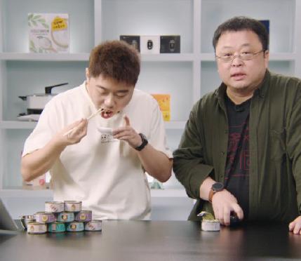 人可以吃猫粮吗?